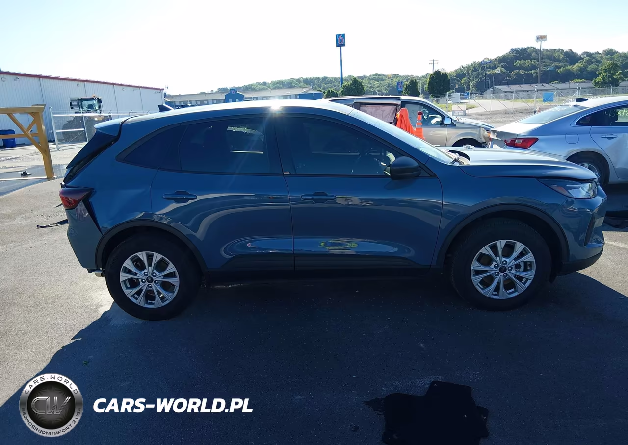 2025 Ford Escape Active VIN:1FMCU9GN7SUA28618 - 14