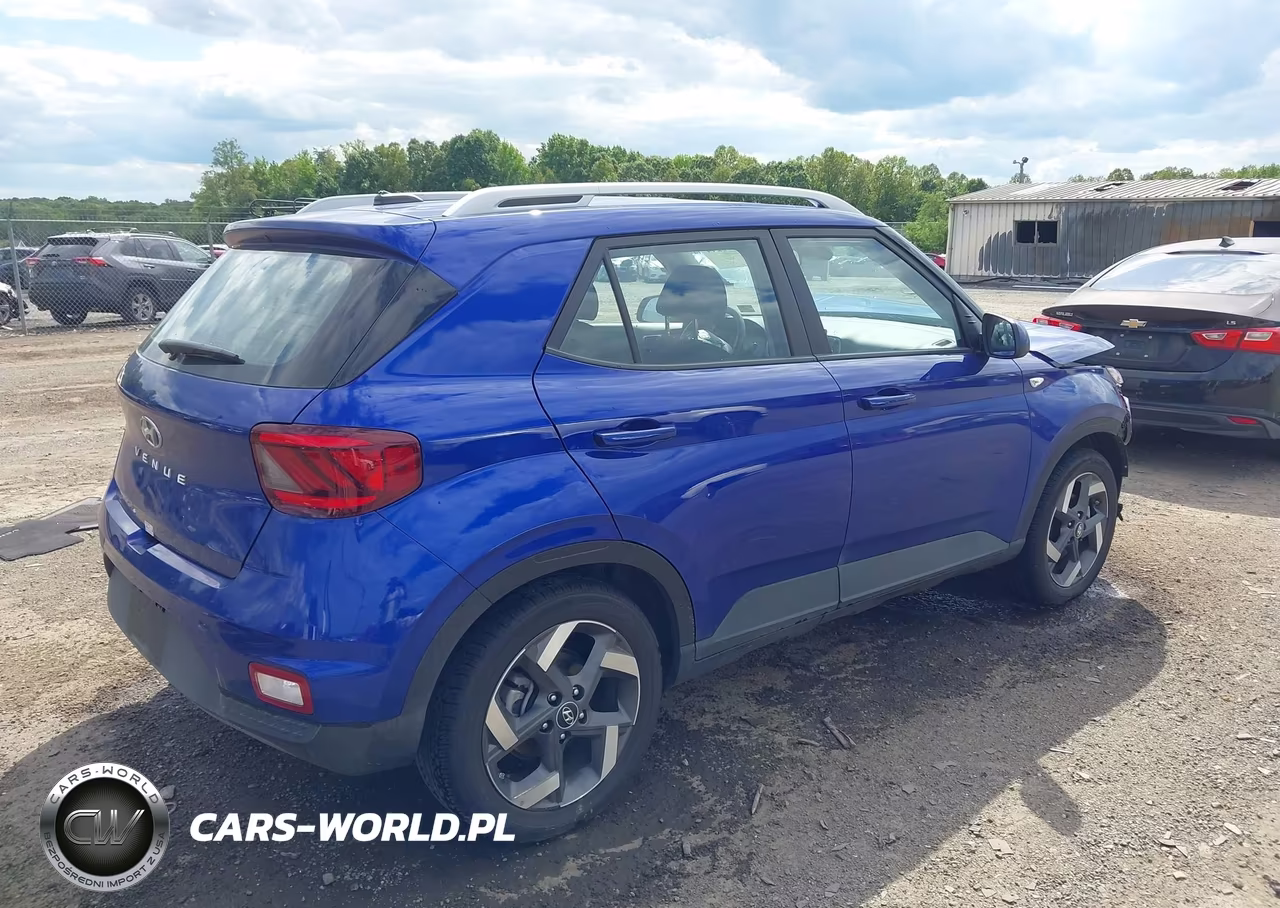 2025 Hyundai Venue Sel VIN:KMHRC8A3XSU416585 - 4