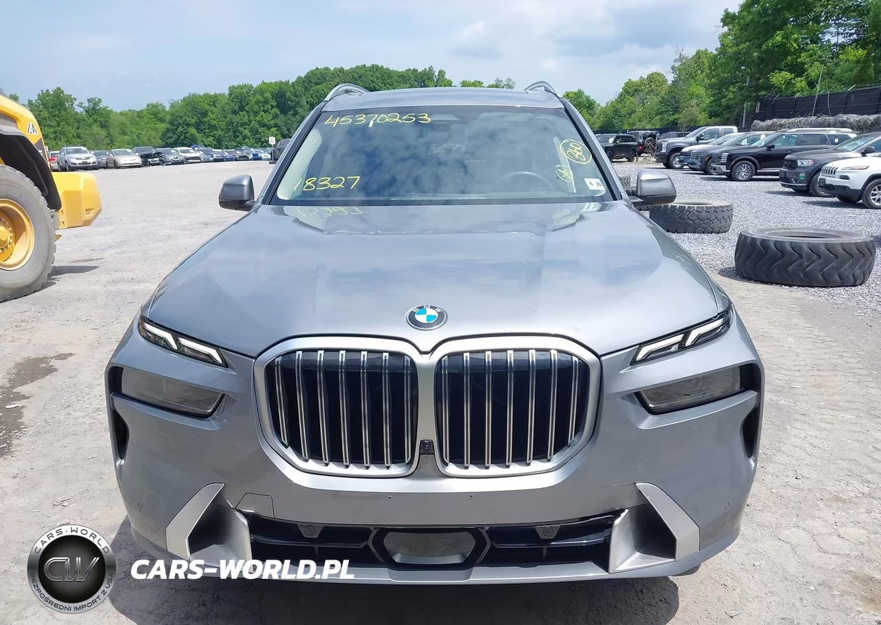 2026 BMW X7 xDrive40I VIN:5UX23EM09T9074121 - 12
