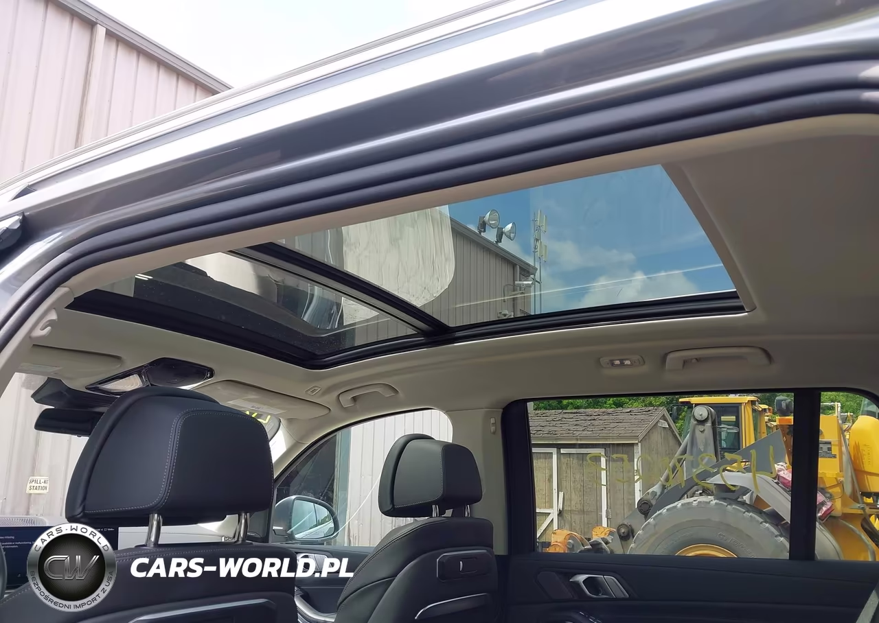 2026 BMW X7 xDrive40I VIN:5UX23EM09T9074121 - 18