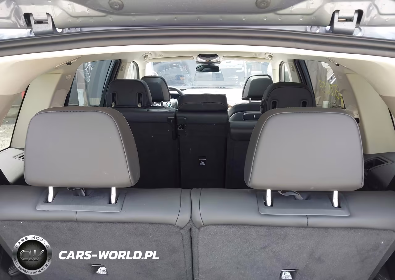 2026 BMW X7 xDrive40I VIN:5UX23EM09T9074121 - 19