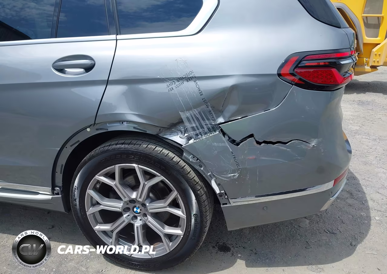 2026 BMW X7 xDrive40I VIN:5UX23EM09T9074121 - 6
