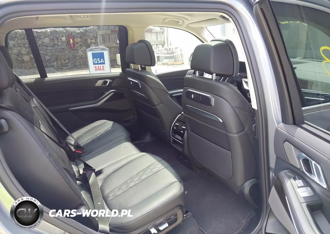 2026 BMW X7 xDrive40I VIN:5UX23EM09T9074121 - 8