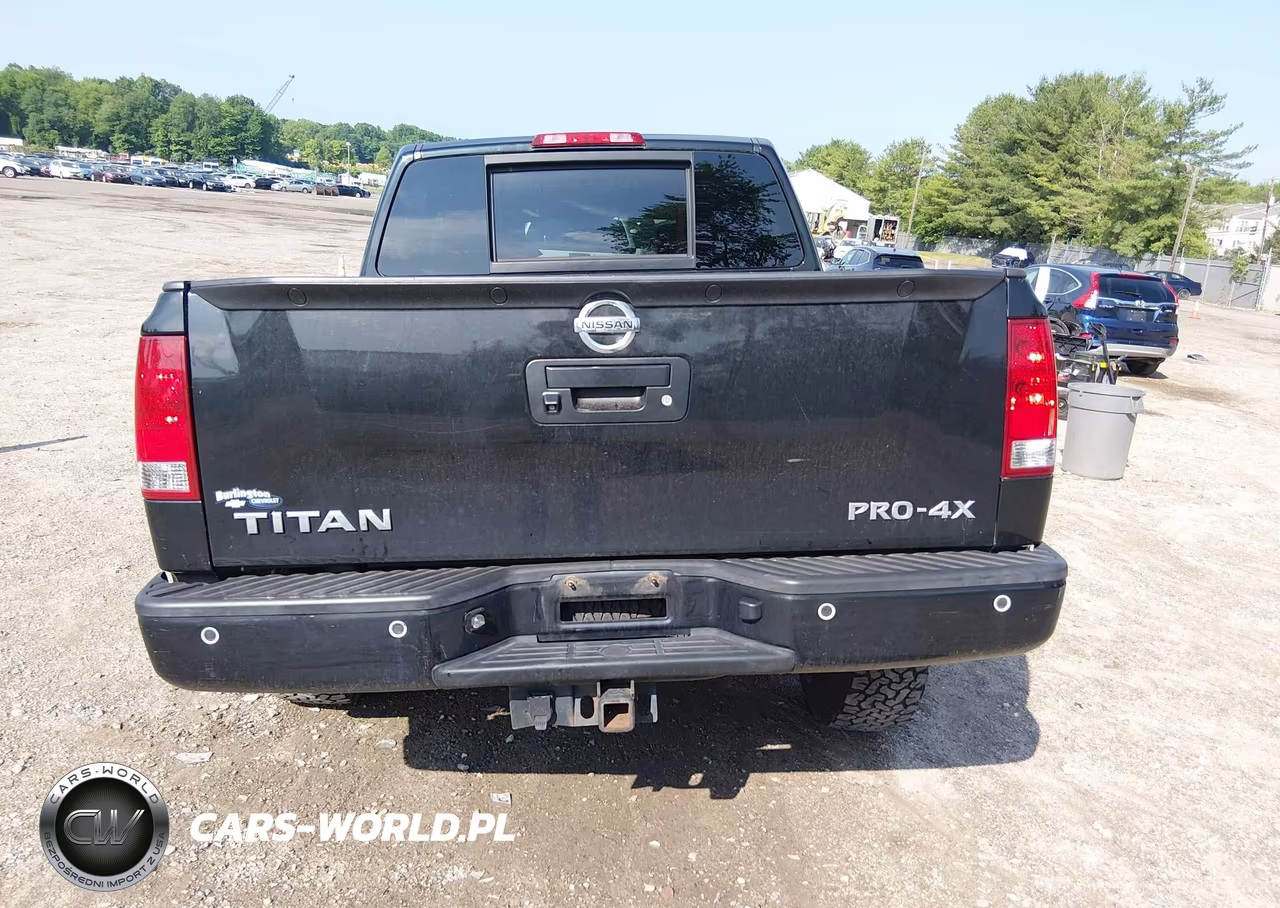 2015 Nissan Titan Pro-4X VIN:1N6AA0EC0FN503332 - 16