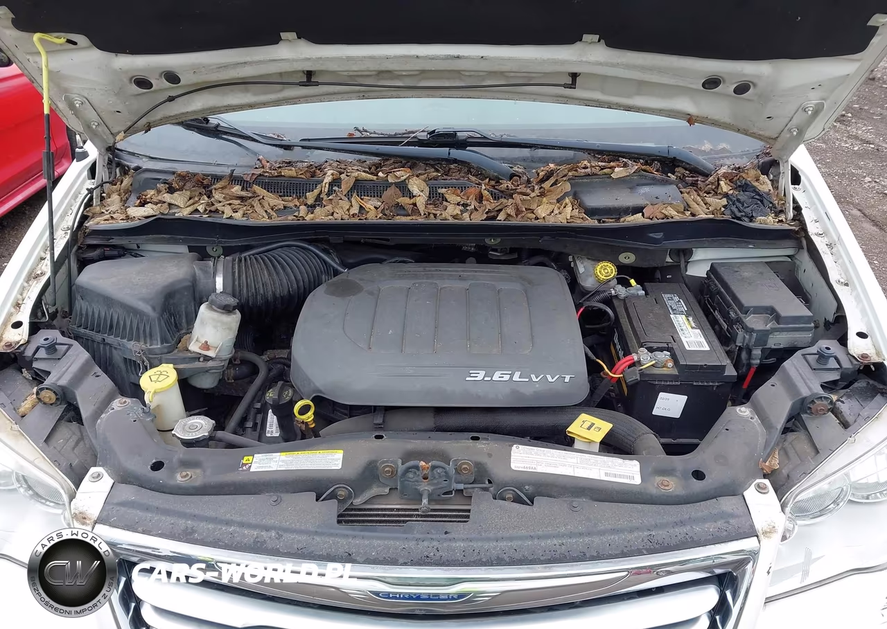 2012 Chrysler Town & Country Touring VIN:2C4RC1BG8CR150849 - 10