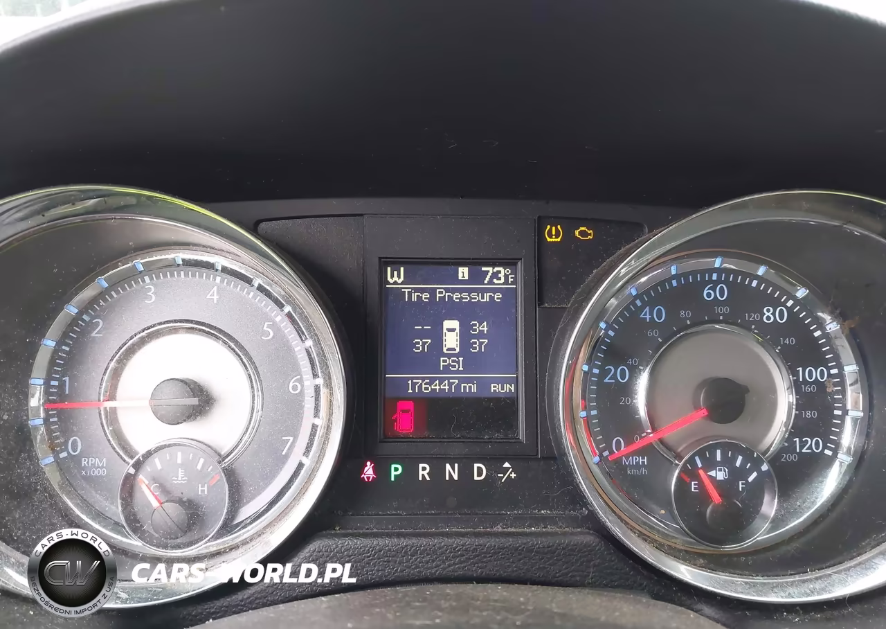 2012 Chrysler Town & Country Touring VIN:2C4RC1BG8CR150849 - 7