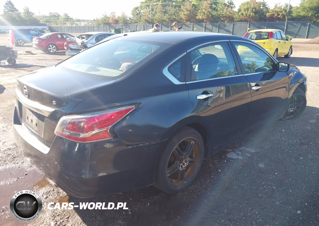 2013 Nissan Altima 2.5 S VIN:1N4AL3AP6DN501143 - 4
