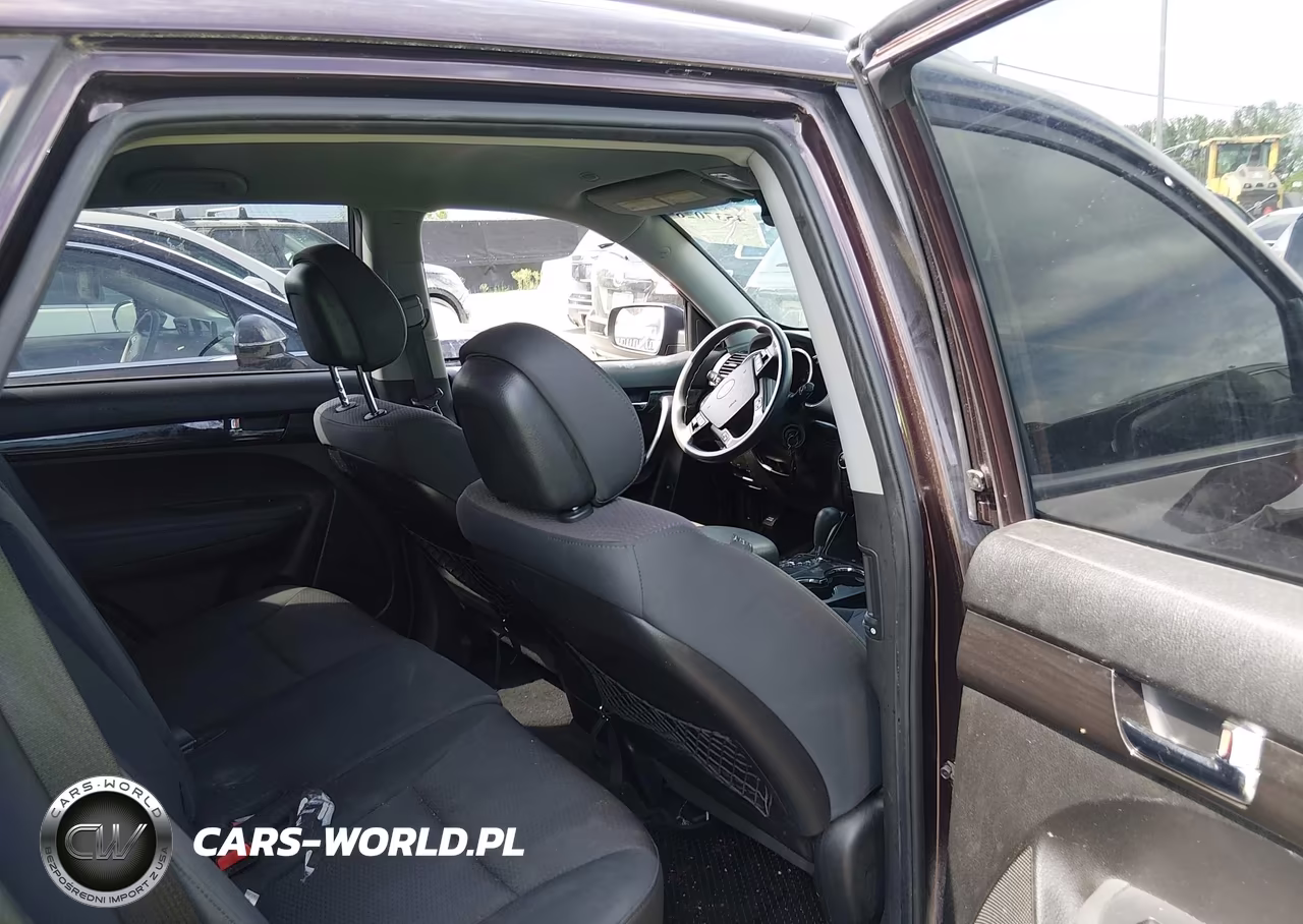 2011 Kia Sorento Lx VIN:5XYKT3A13BG129632 - 8