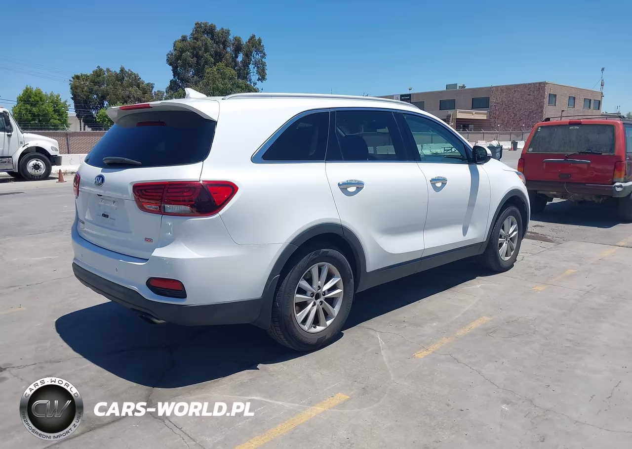 2019 Kia Sorento 2.4L Lx VIN:5XYPG4A31KG434242 - 4