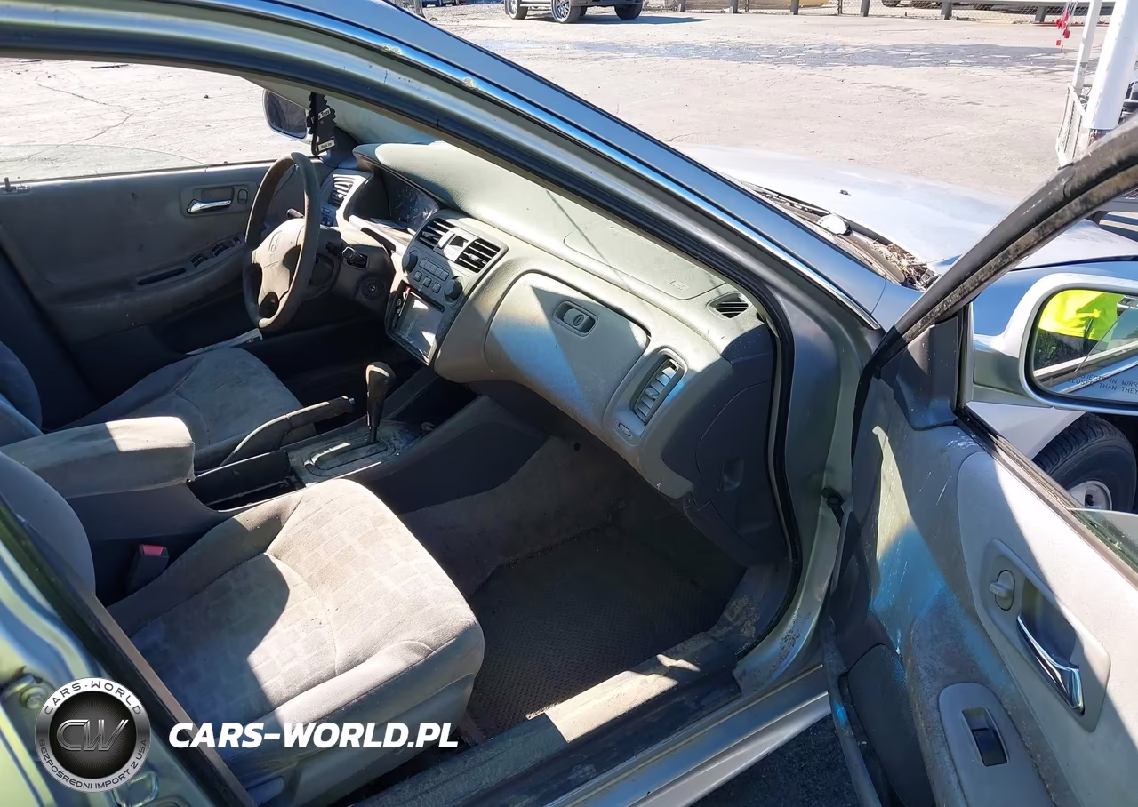 2001 Honda Accord 2.3 Ex VIN:1HGCG56671A137869 - 5