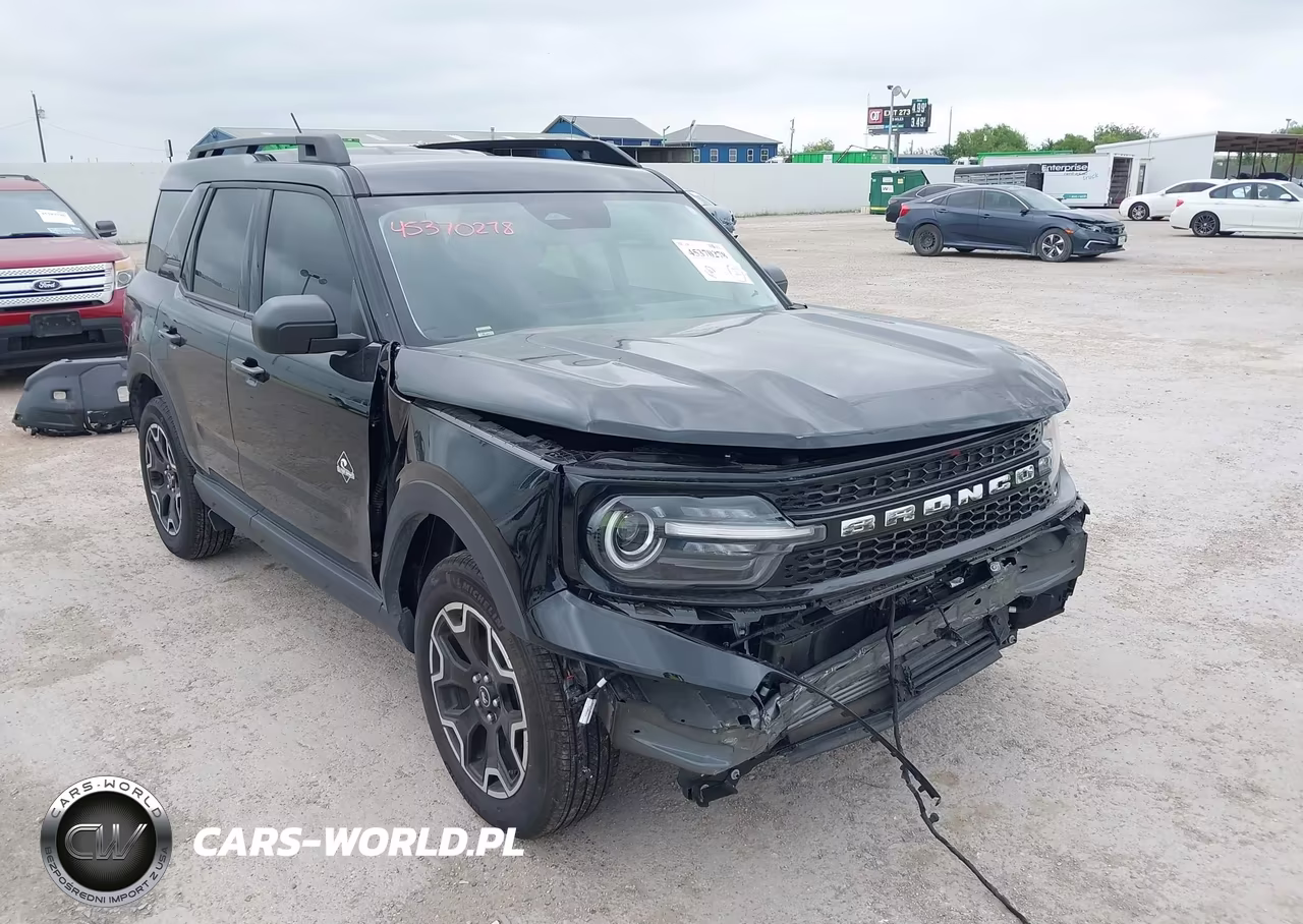 2025 Ford Bronco Sport Outer Banks – zdjęcie 1 z 18