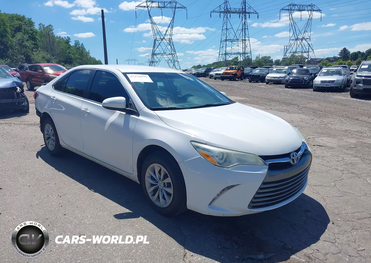 2017 Toyota Camry Le – zdjęcie 1 z 16