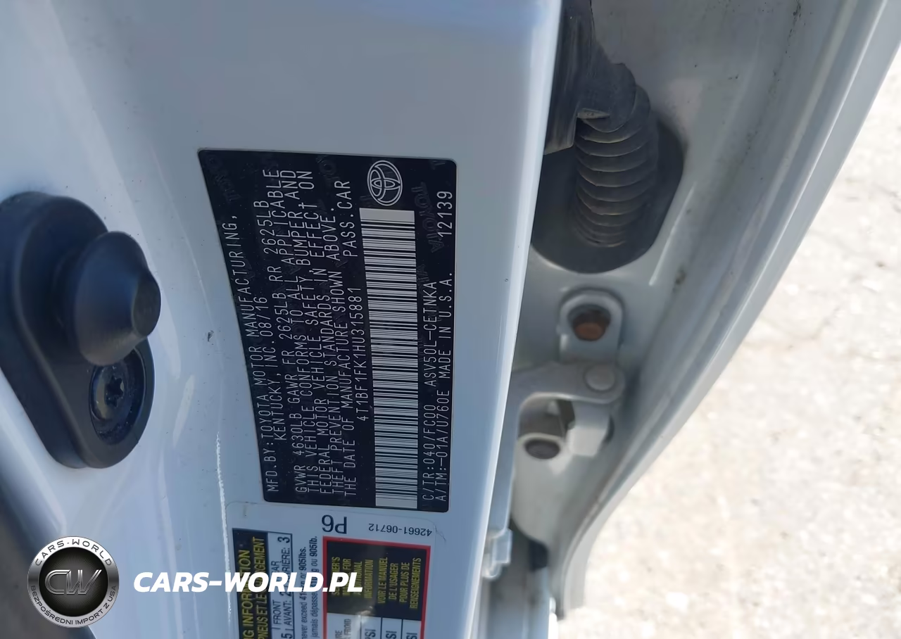 2017 Toyota Camry Le VIN:4T1BF1FK1HU315881 - 9