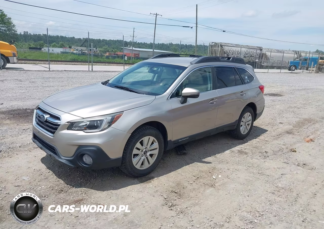 2018 Subaru Outback 2.5I Premium VIN:4S4BSAFC6J3381763 - 2