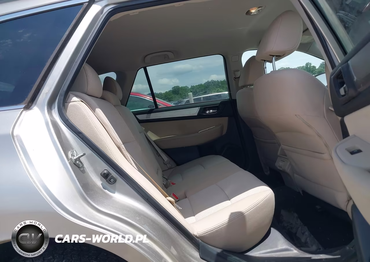 2018 Subaru Outback 2.5I Premium VIN:4S4BSAFC6J3381763 - 8
