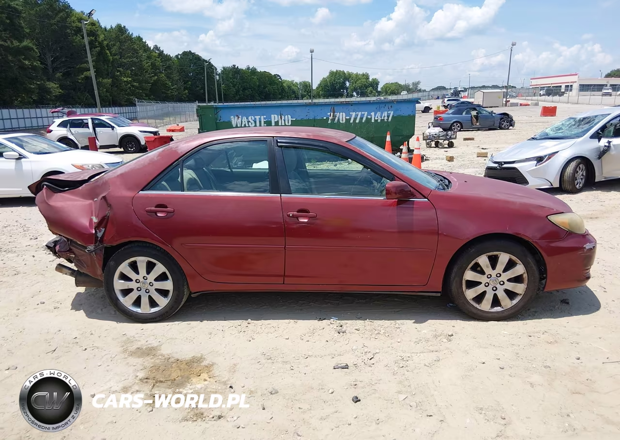 2003 Toyota Camry Le VIN:4T1BE32K93U136663 - 14