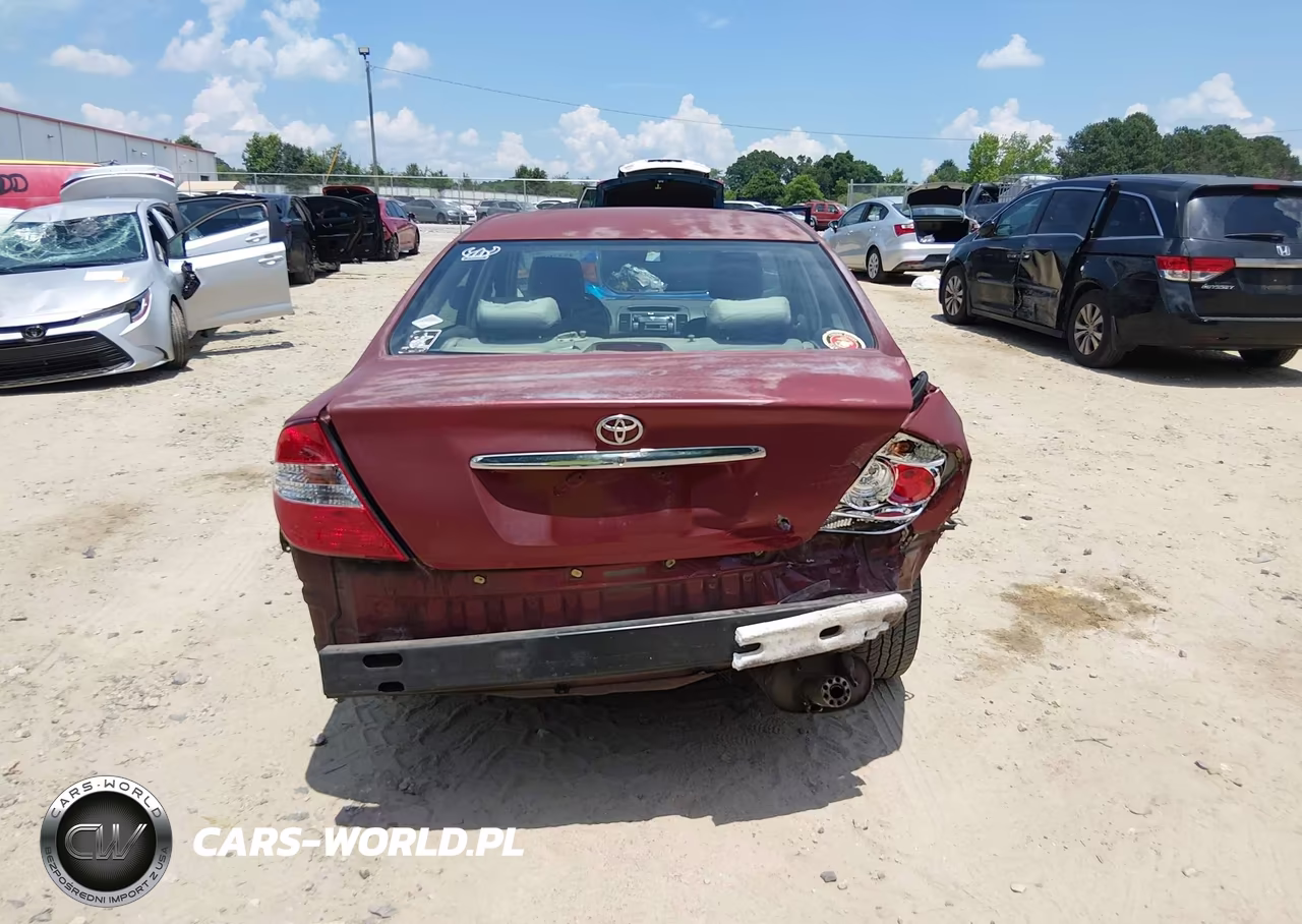2003 Toyota Camry Le VIN:4T1BE32K93U136663 - 17