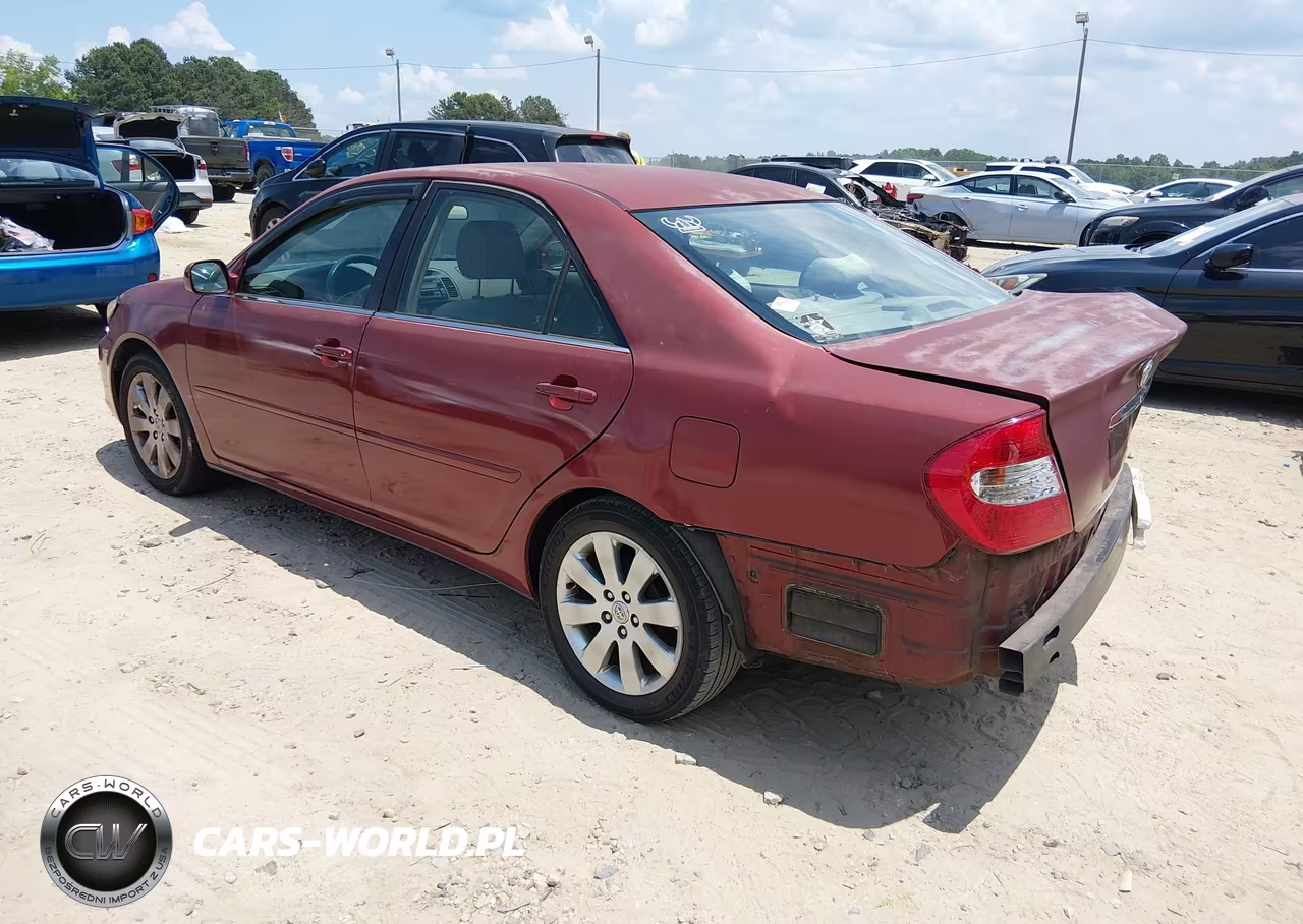 2003 Toyota Camry Le VIN:4T1BE32K93U136663 - 3