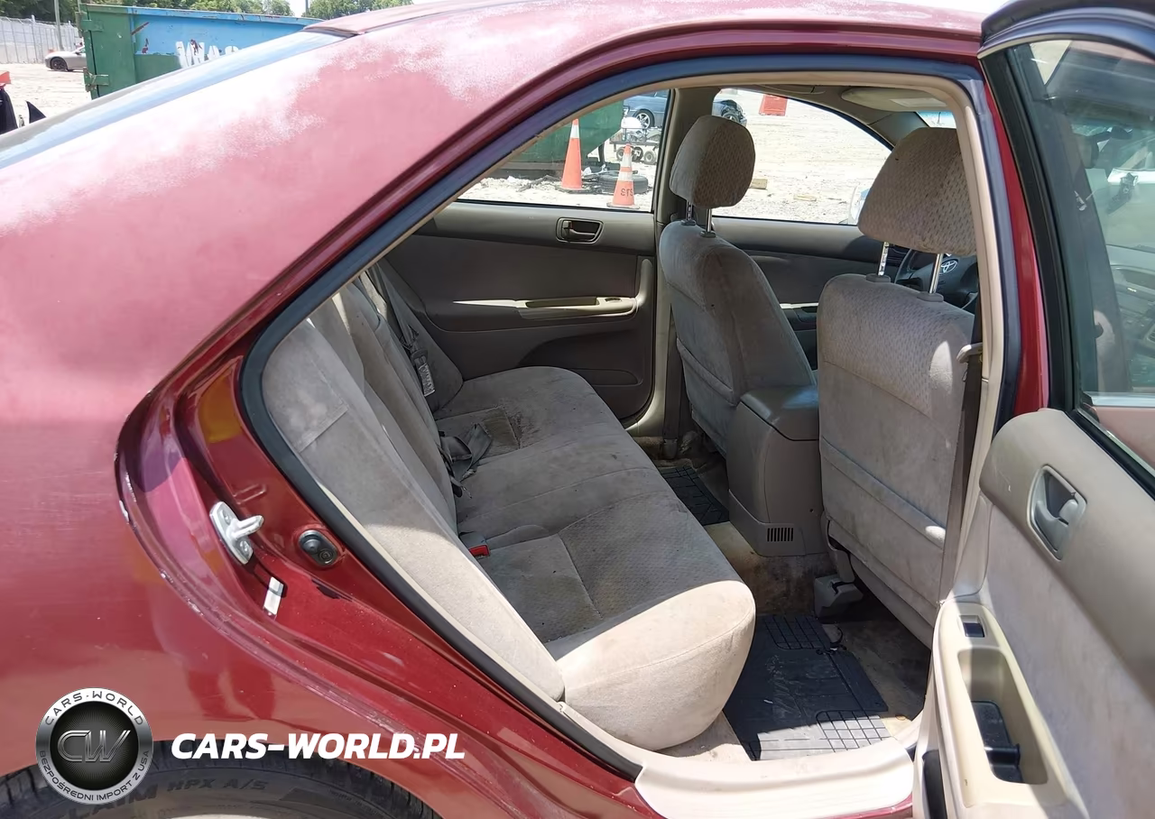 2003 Toyota Camry Le VIN:4T1BE32K93U136663 - 8