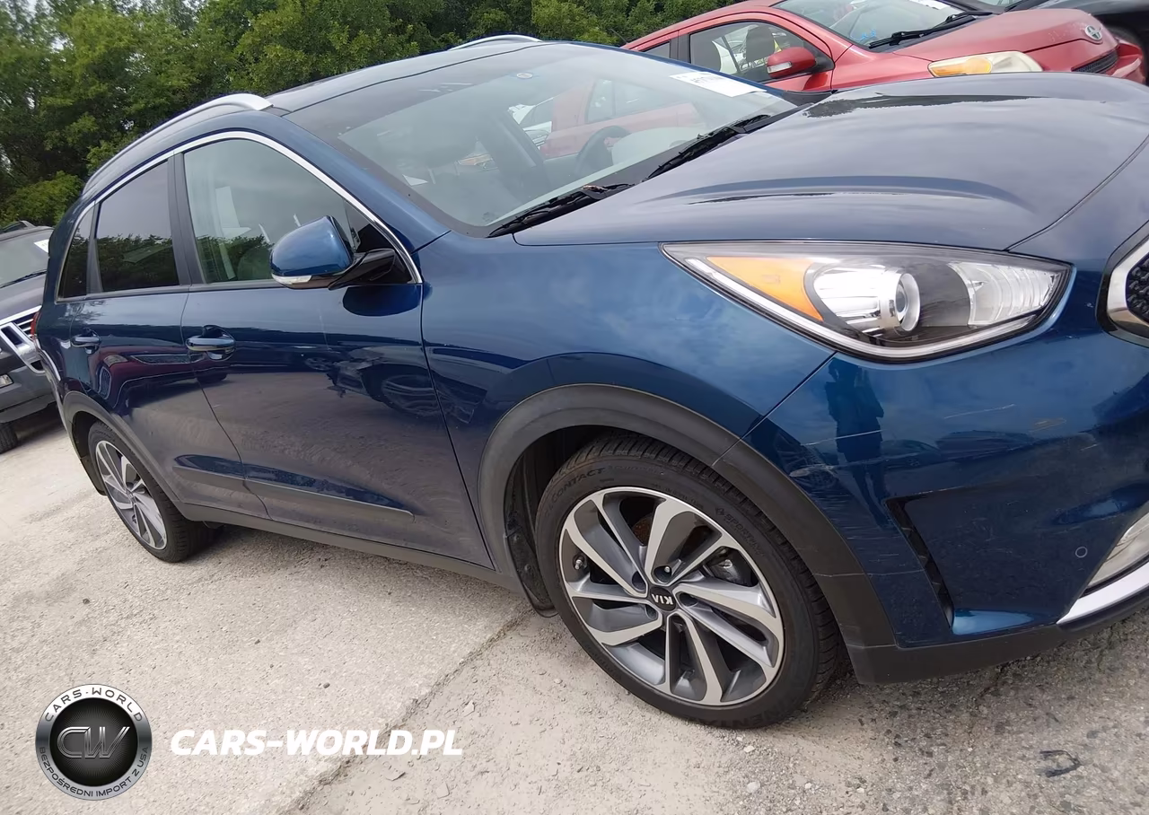 2017 Kia Niro Touring VIN:KNDCE3LC0H5067525 - 13