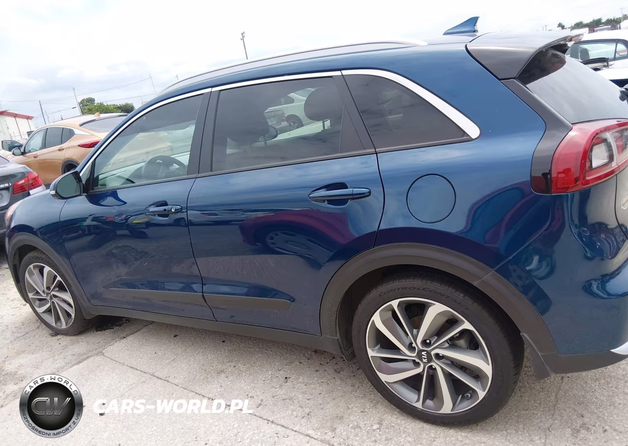 2017 Kia Niro Touring VIN:KNDCE3LC0H5067525 - 14
