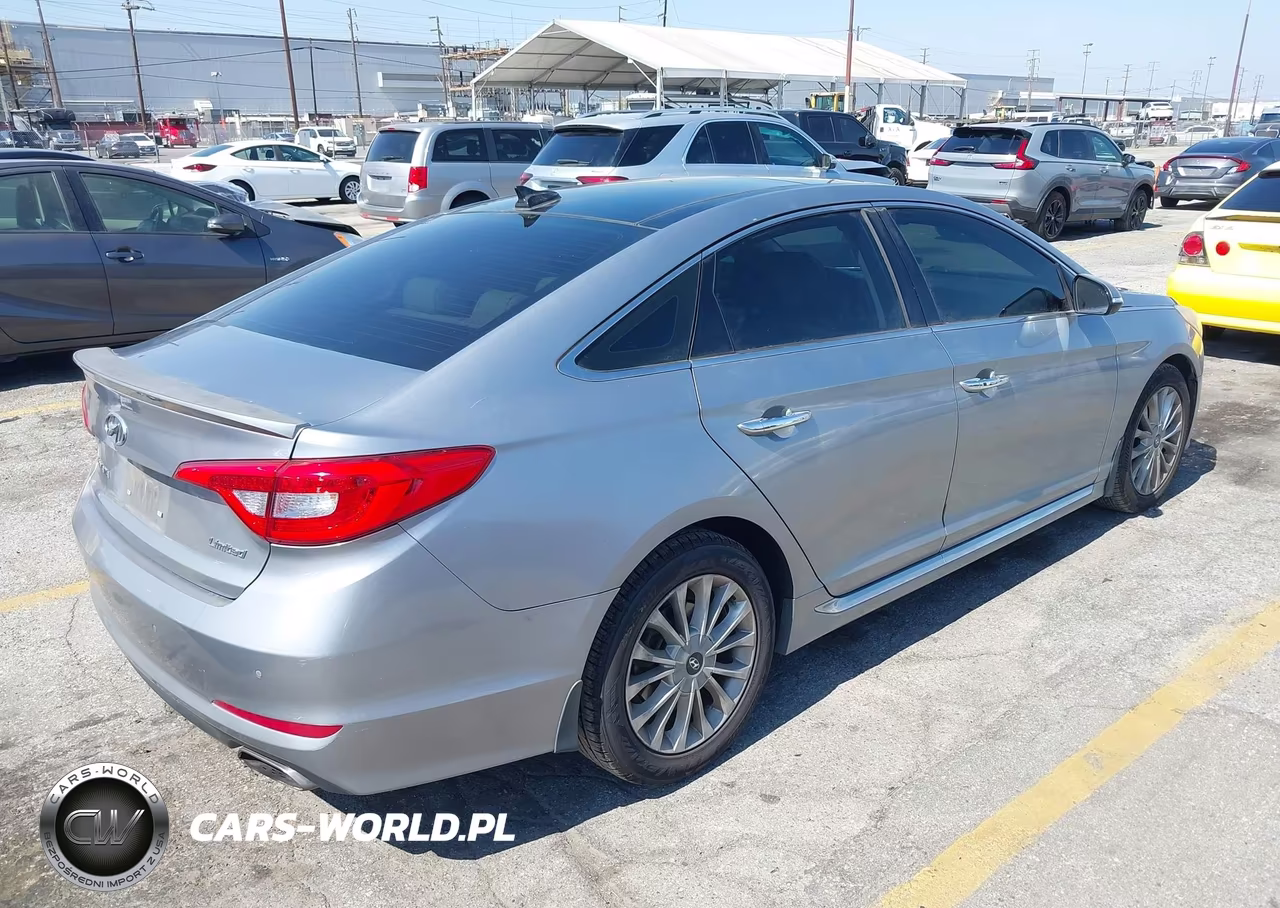 2015 Hyundai Sonata Limited VIN:5NPE34AF6FH198585 - 4