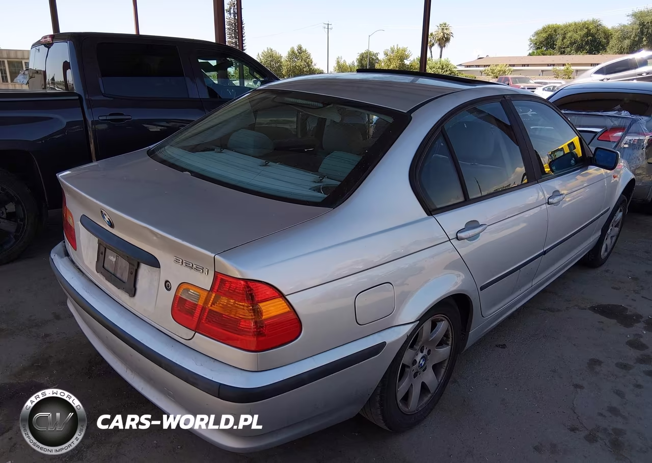 2003 BMW 3 Series 325I VIN:WBAAZ33423PH30451 - 4