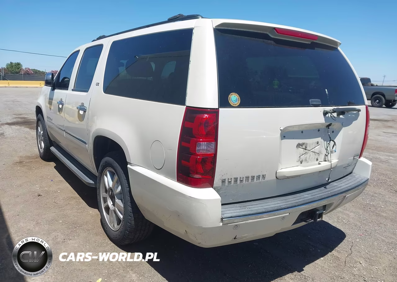 2010 Chevrolet Suburban 1500 Ltz VIN:1GNUKKE32AR245803 - 3