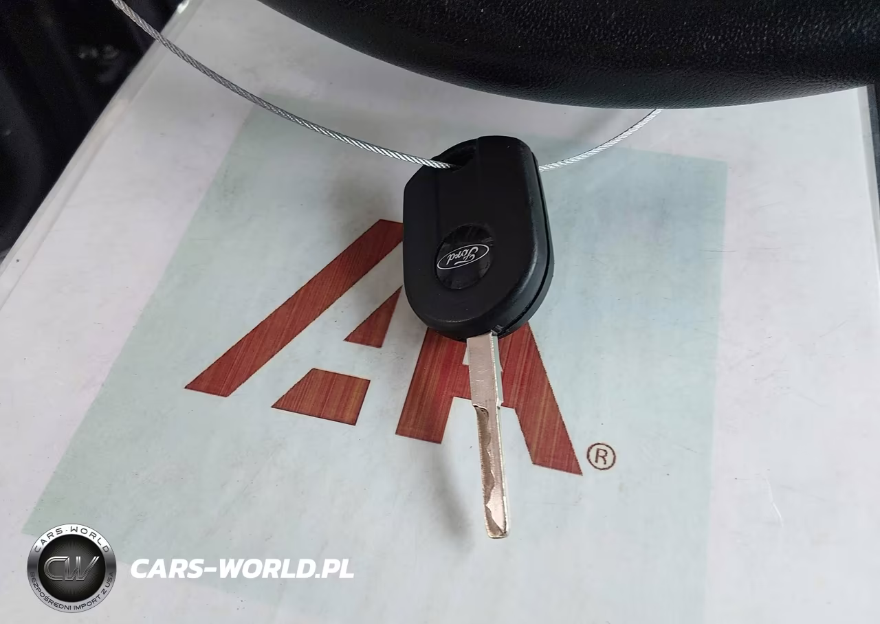 2018 Ford Focus Se VIN:1FADP3K27JL236387 - 11