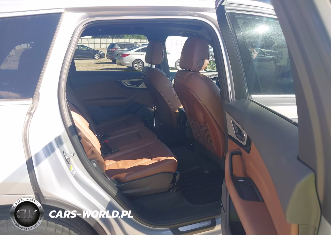 2018 Audi Q7 2.0T Premium VIN:WA1LHAF76JD054469 - 8