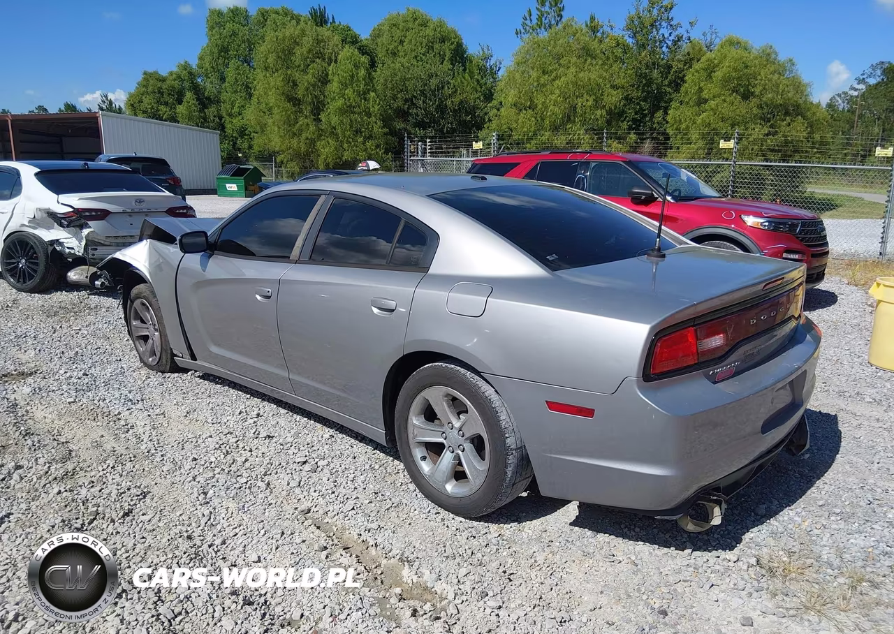 2011 Dodge Charger Rallye Plus VIN:2B3CL3CG5BH572230 - 3