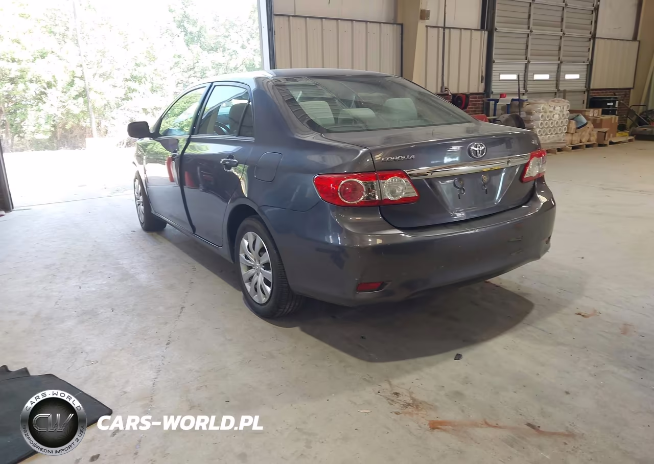 2013 Toyota Corolla Le VIN:5YFBU4EEXDP126208 - 3