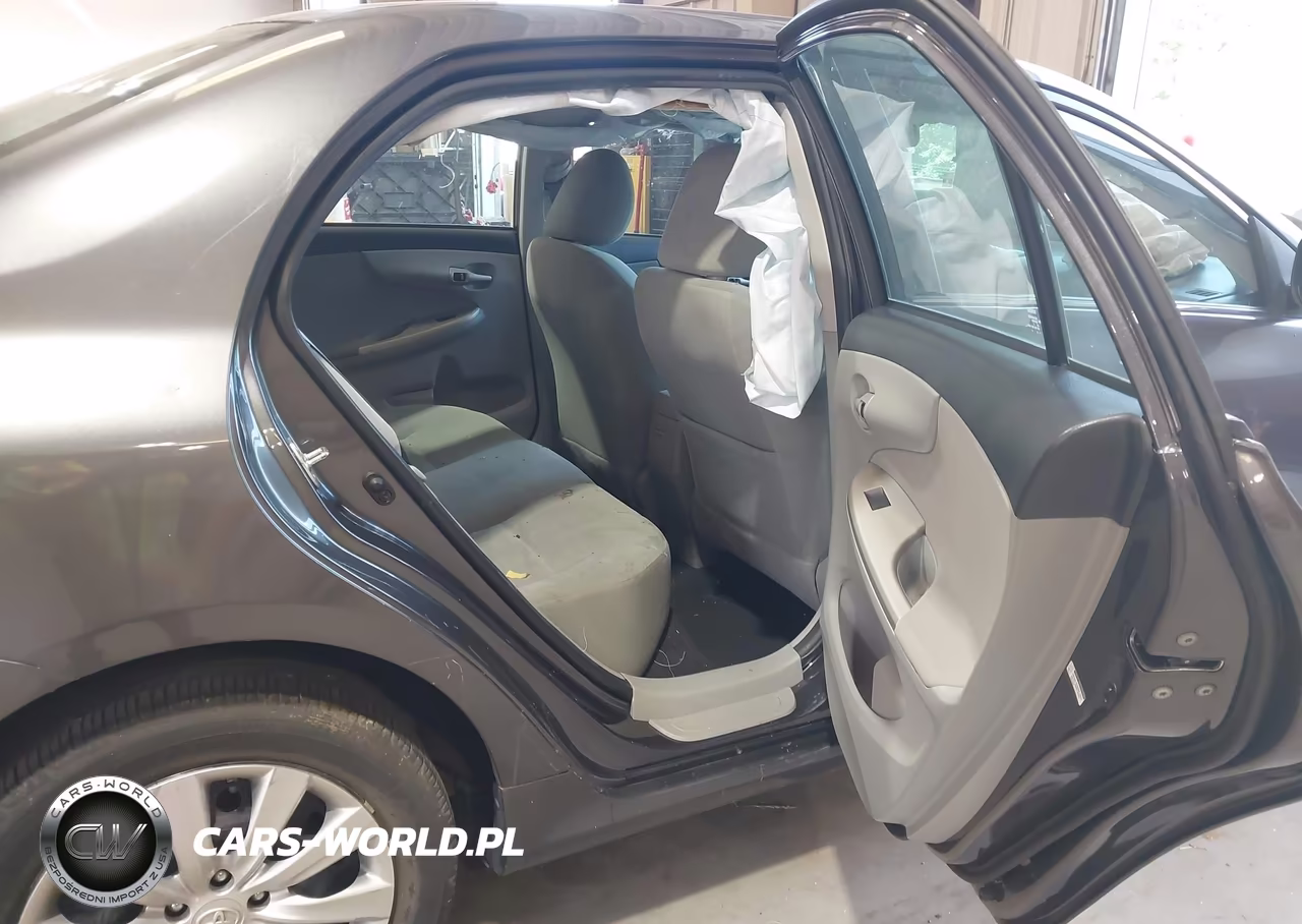 2013 Toyota Corolla Le VIN:5YFBU4EEXDP126208 - 8