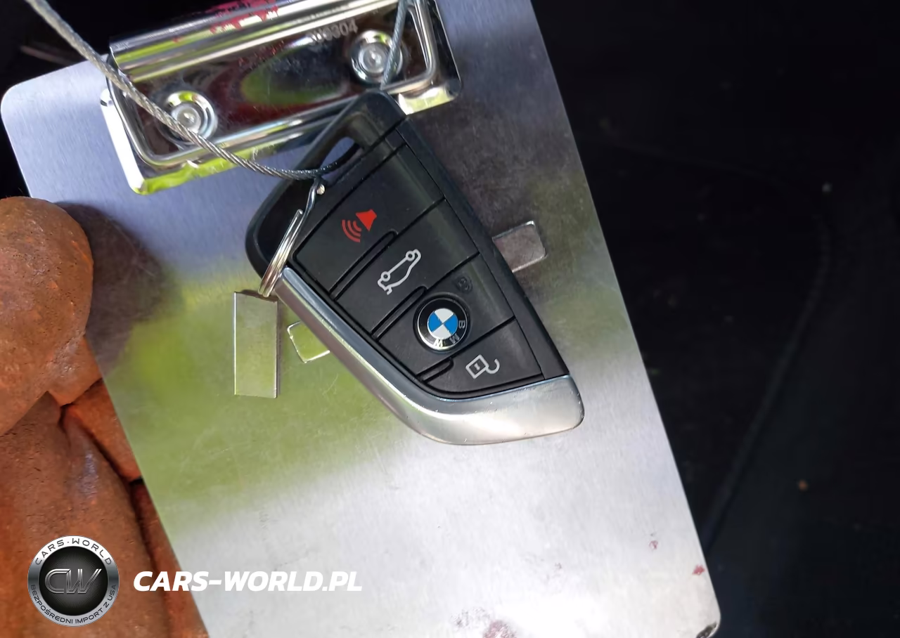 2018 BMW X3 xDrive30I VIN:5UXTR9C50JLC79174 - 11