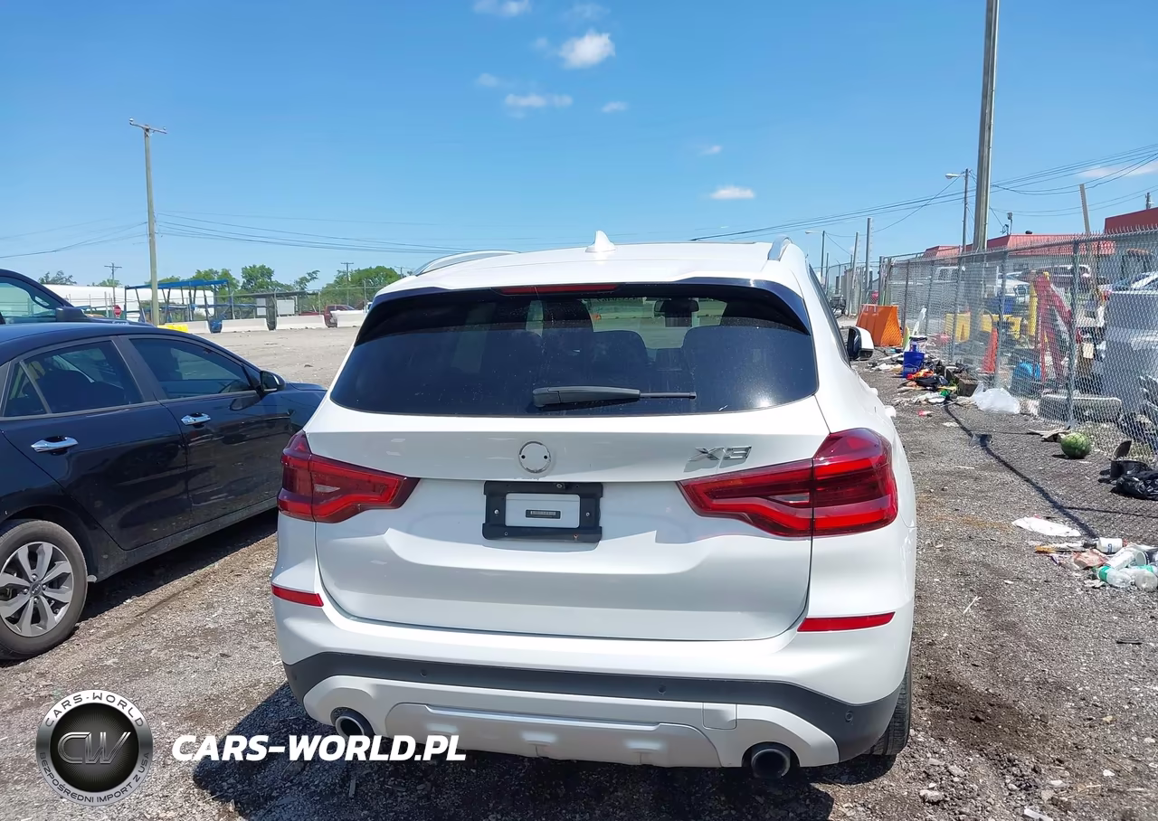 2018 BMW X3 xDrive30I VIN:5UXTR9C50JLC79174 - 17