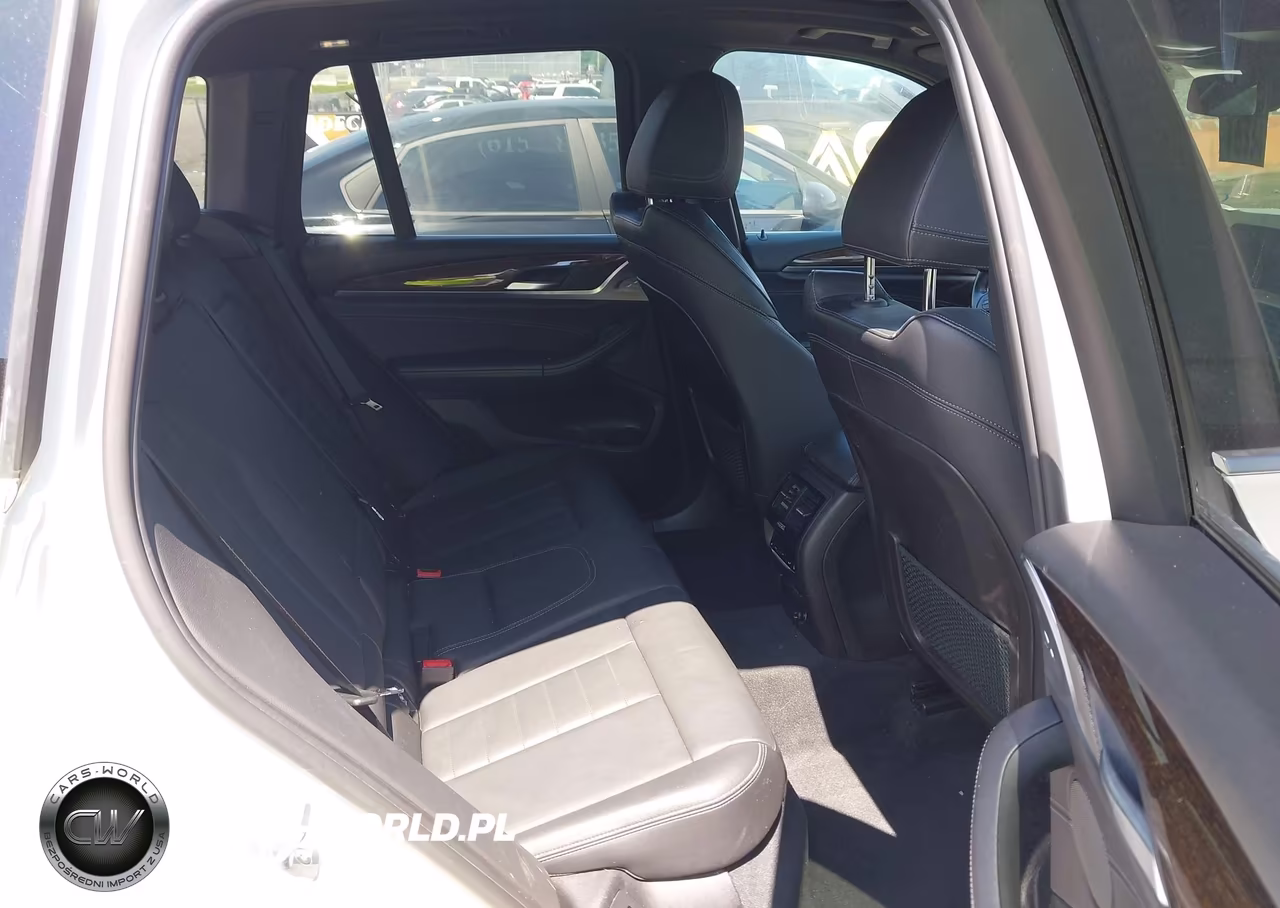 2018 BMW X3 xDrive30I VIN:5UXTR9C50JLC79174 - 8