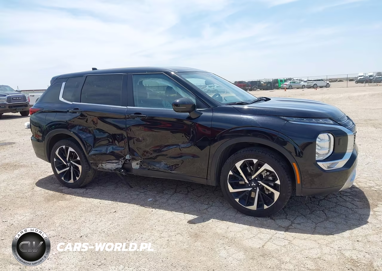 2024 Mitsubishi Outlander Se 2.5 S-Awc-Se Black Edition S-Awc-Se Black Edition W-Pano Roof S-Awc-Se Ralliart S-Awc VIN:JA4J4VA83RZ085431 - 13