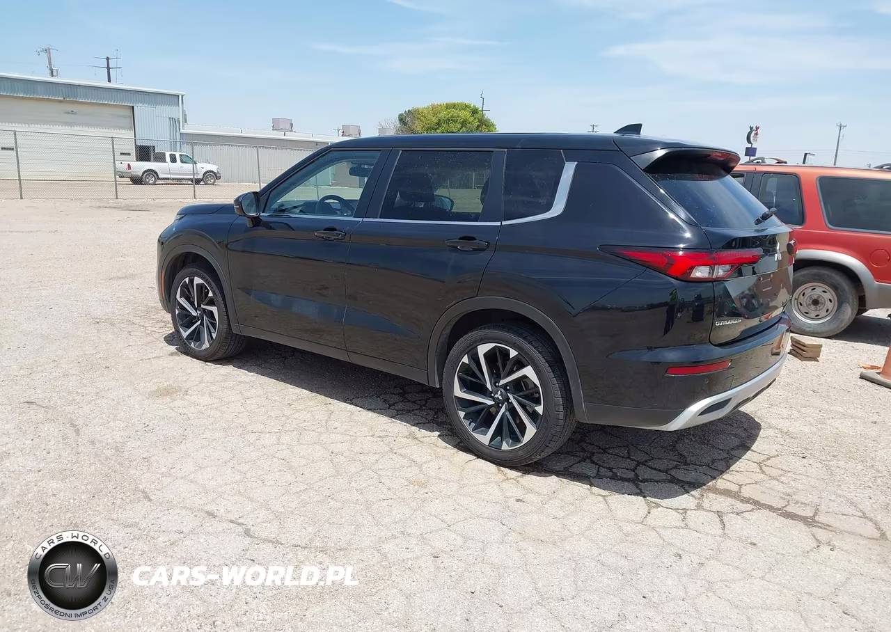 2024 Mitsubishi Outlander Se 2.5 S-Awc-Se Black Edition S-Awc-Se Black Edition W-Pano Roof S-Awc-Se Ralliart S-Awc VIN:JA4J4VA83RZ085431 - 3