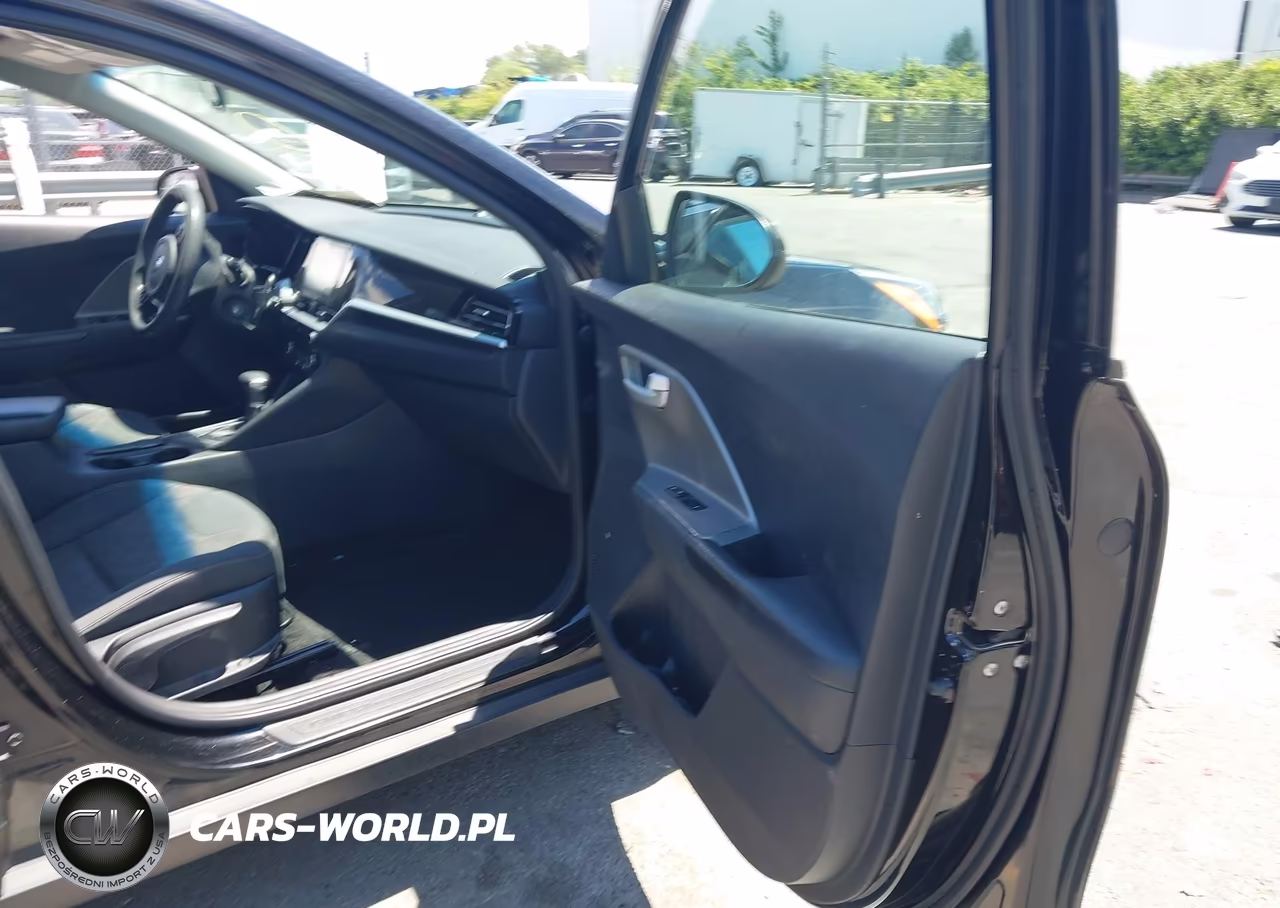 2020 Kia Niro Lx VIN:KNDCB3LC1L5362702 - 5