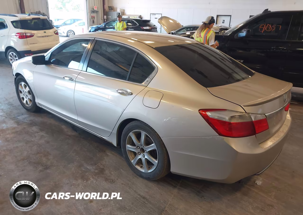 2015 Honda Accord Sport VIN:1HGCR2F52FA093500 - 3