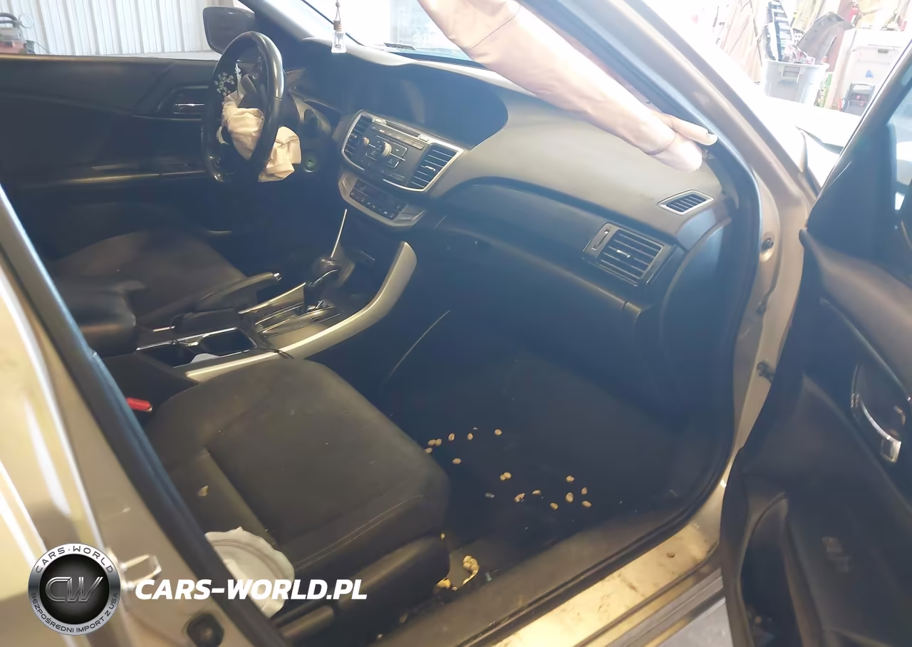 2015 Honda Accord Sport VIN:1HGCR2F52FA093500 - 5