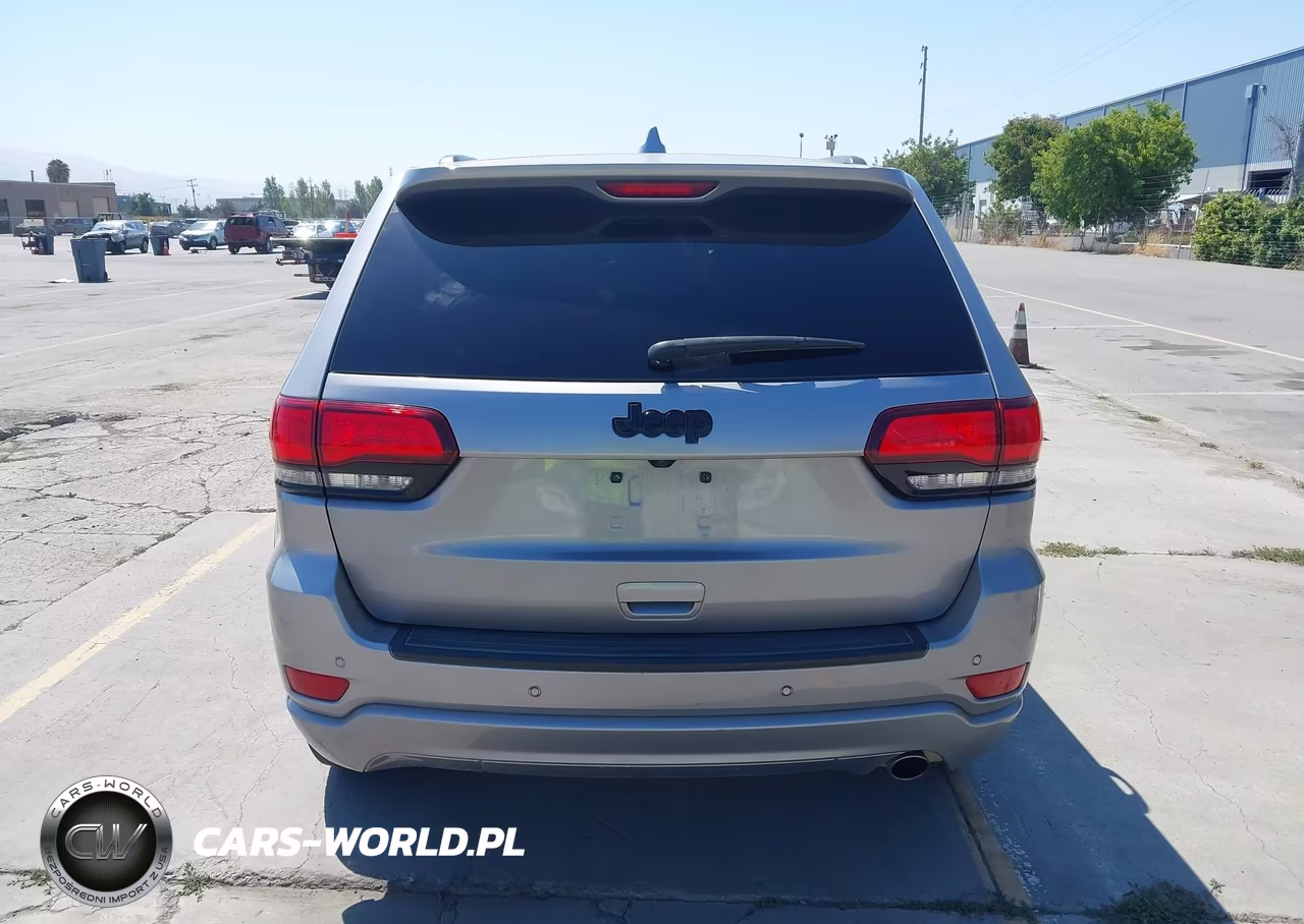 2020 Jeep Grand Cherokee Altitude 4X2 VIN:1C4RJEAG2LC391393 - 16