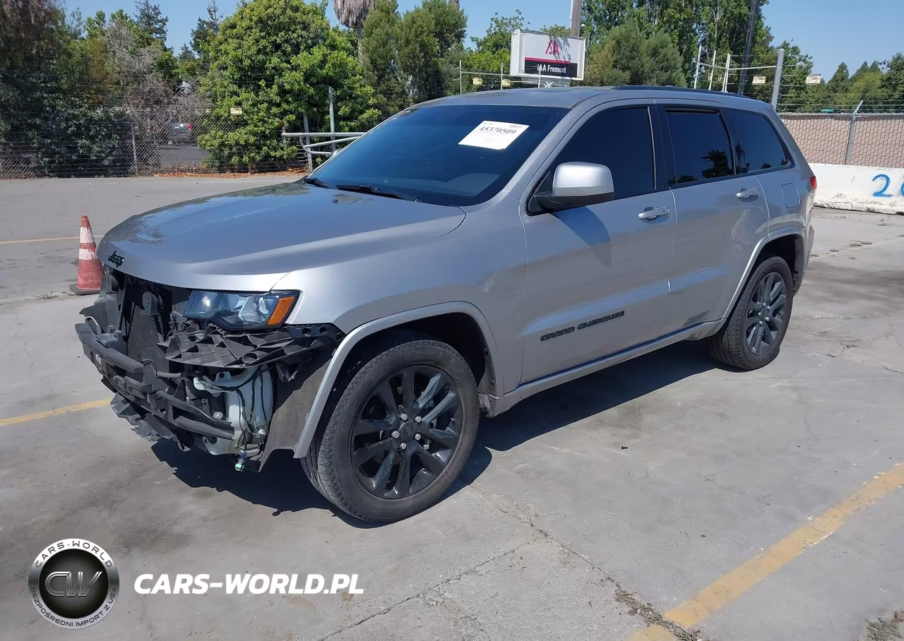 2020 Jeep Grand Cherokee Altitude 4X2 VIN:1C4RJEAG2LC391393 - 2