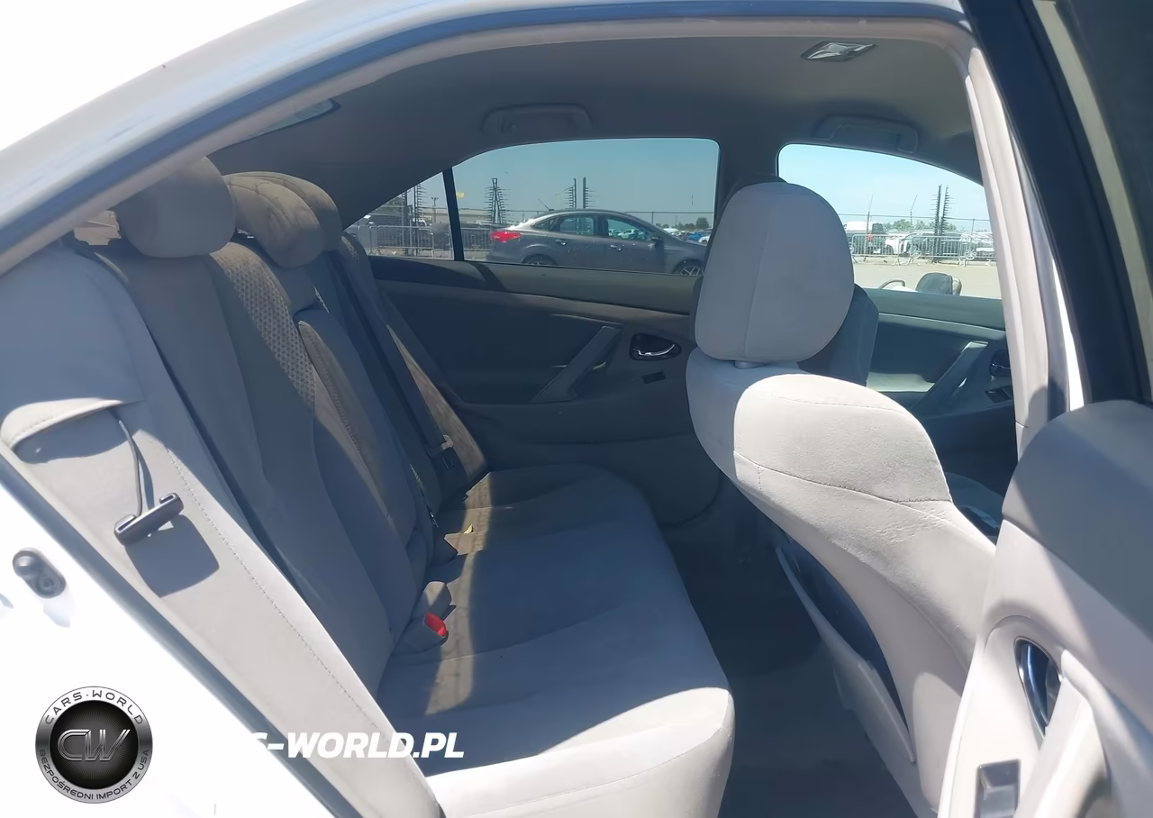 2009 Toyota Camry Le VIN:4T1BE46K19U824861 - 8