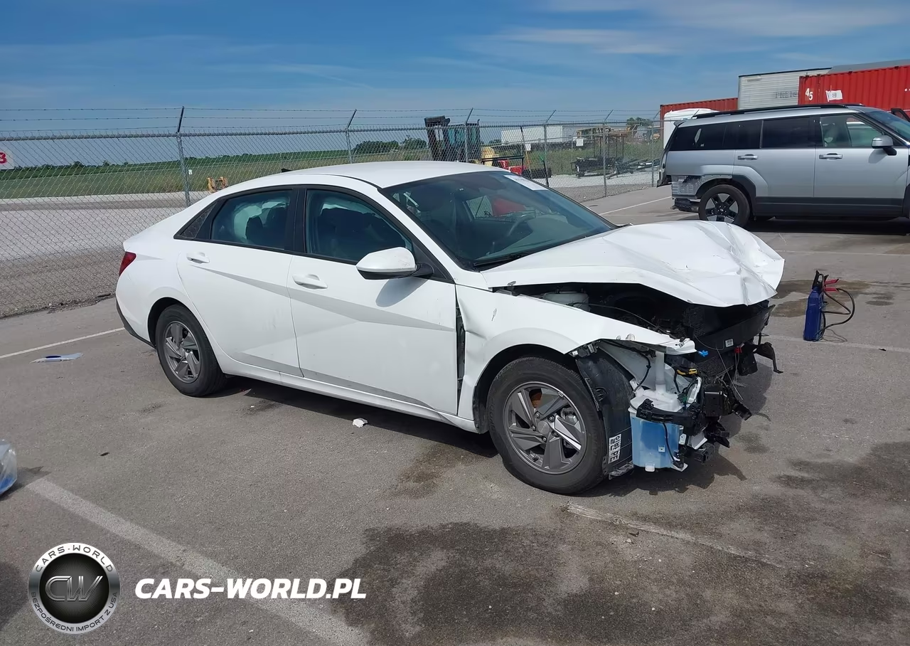 2025 Hyundai Elantra Se – zdjęcie 1 z 16