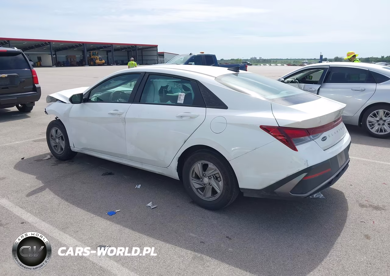 2025 Hyundai Elantra Se VIN:KMHLL4DG6SU085744 - 3
