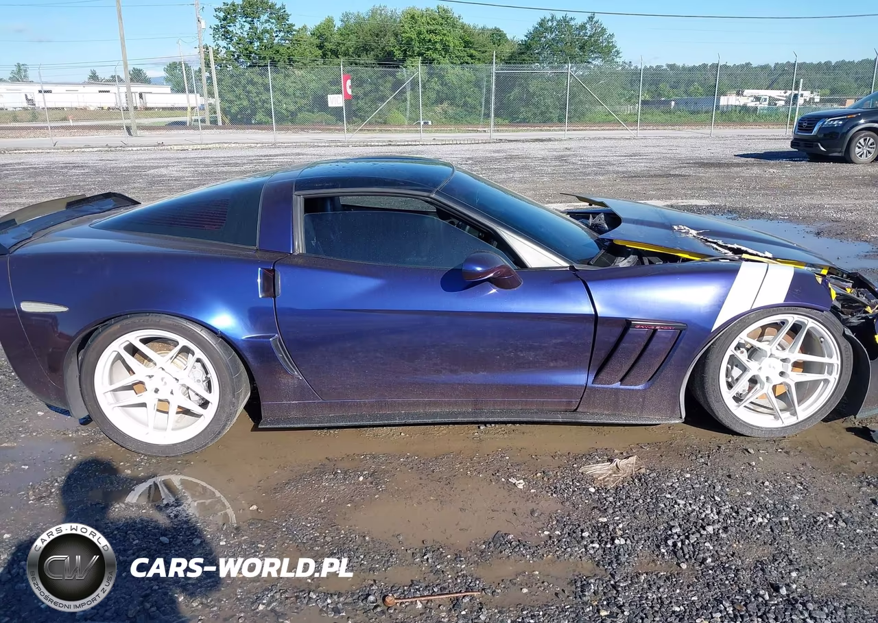 2010 Chevrolet Corvette Grand Sport VIN:1G1YS2DW2A5102257 - 12