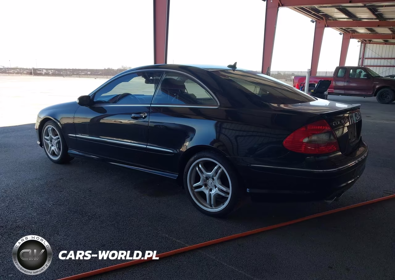 2009 Mercedes-Benz Clk 550 VIN:WDBTJ72HX9F261666 - 3