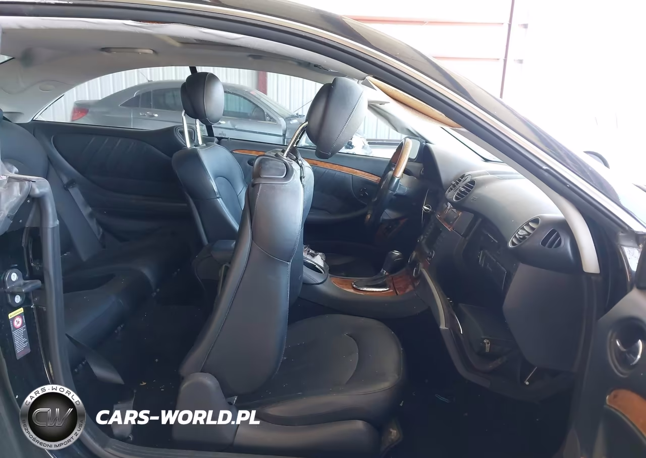 2009 Mercedes-Benz Clk 550 VIN:WDBTJ72HX9F261666 - 8