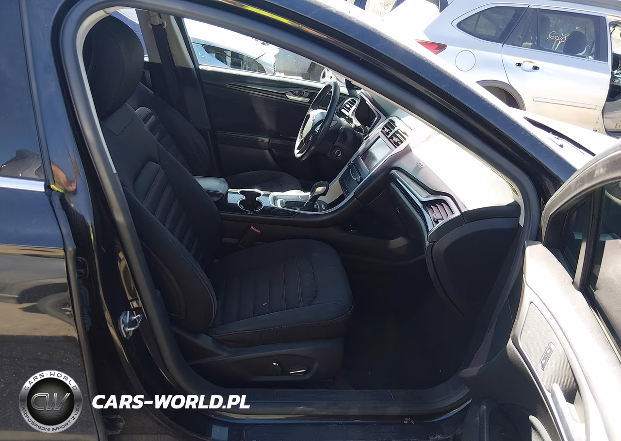 2015 Ford Fusion Se VIN:3FA6P0H75FR257824 - 5